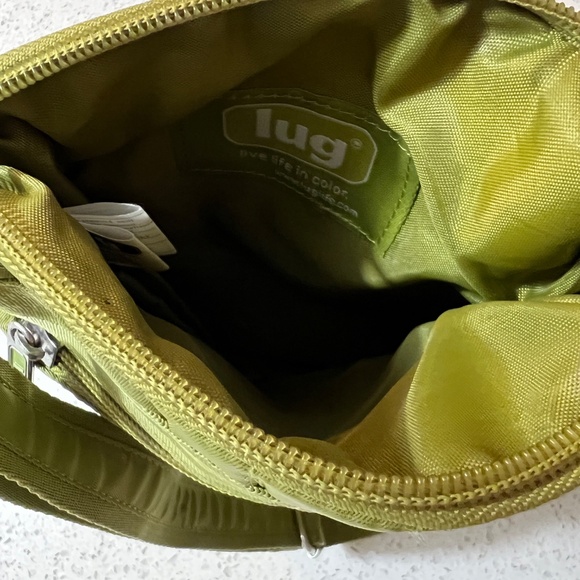 Lug Skipper Quilted Crossbody Bag Green Zipper Closure 1 Front Zip Pocket - Picture 5 of 5